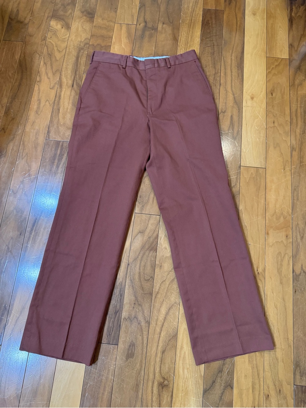 Men's Classic Straight Chinos in Burgundy
